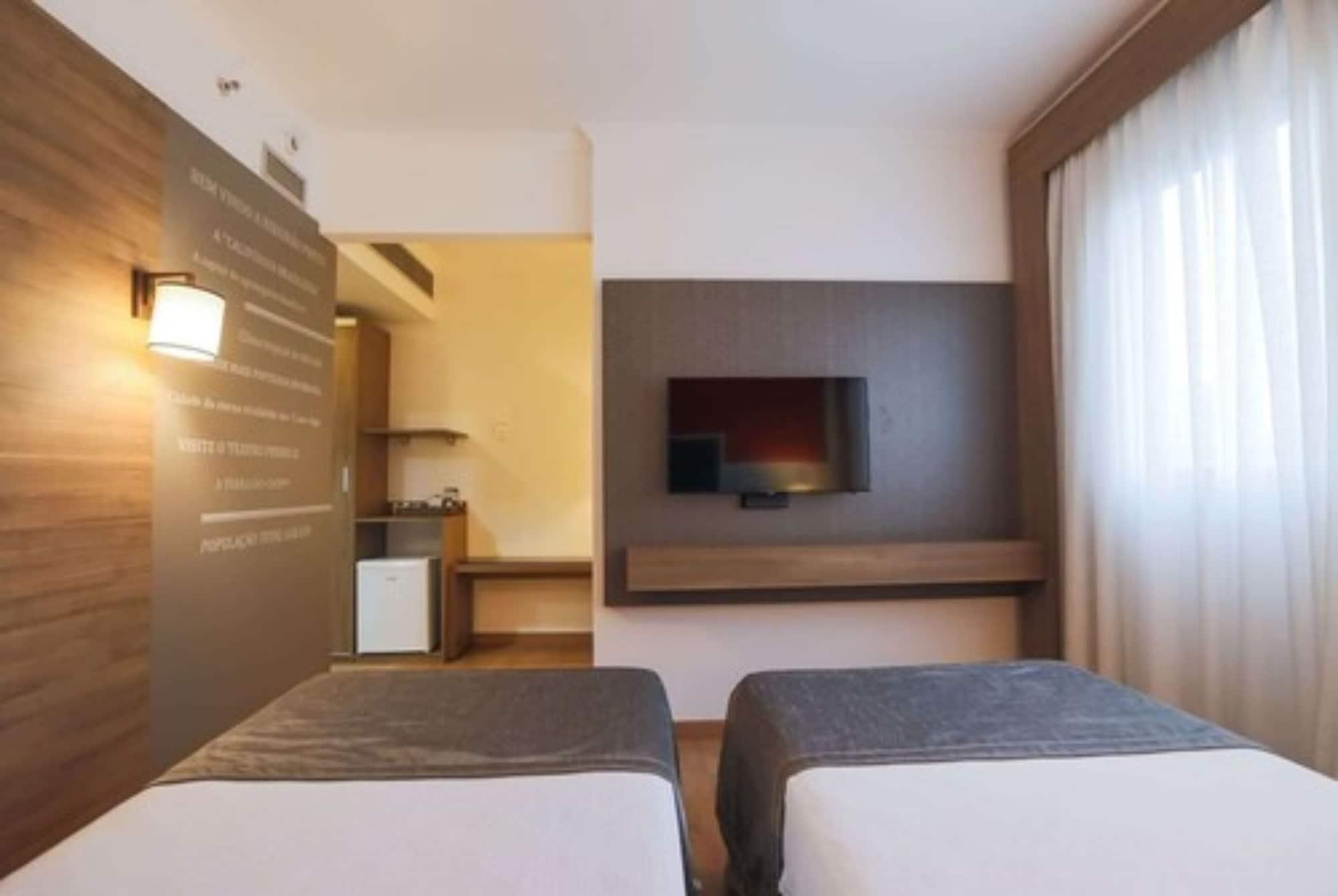 Hotel Tryp By Wyndham Ribeirão Preto Exterior foto A typical room at the hotel