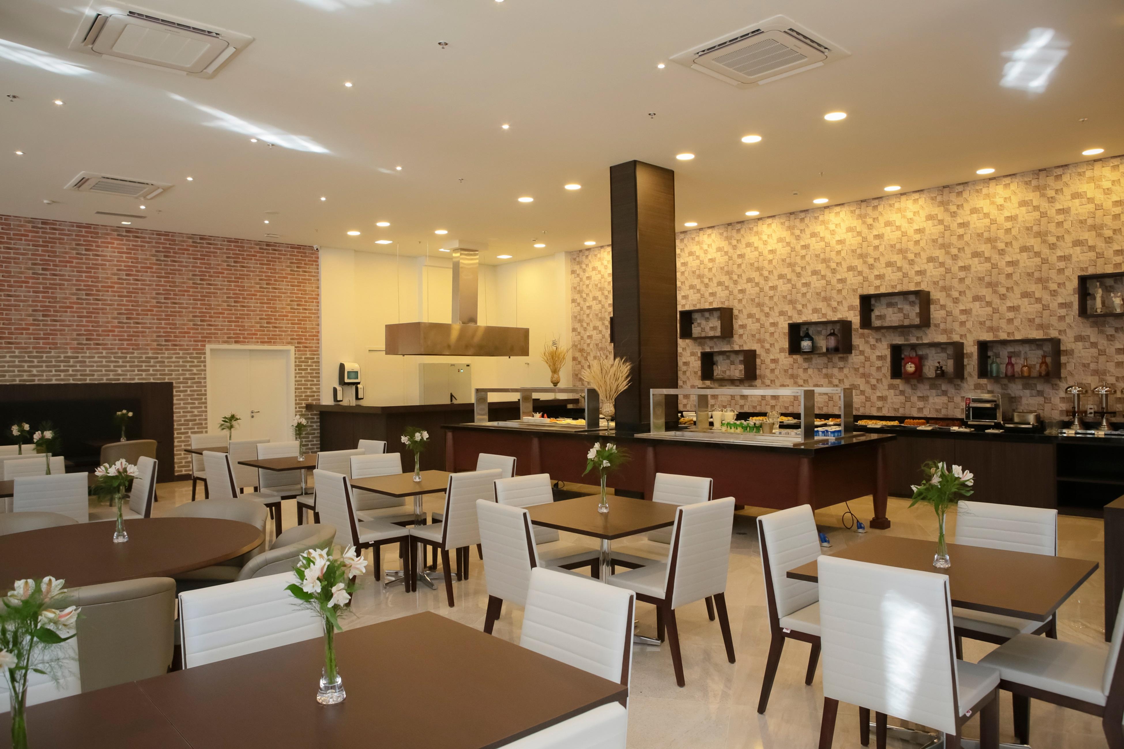 Hotel Tryp By Wyndham Ribeirão Preto Exterior foto The dining room