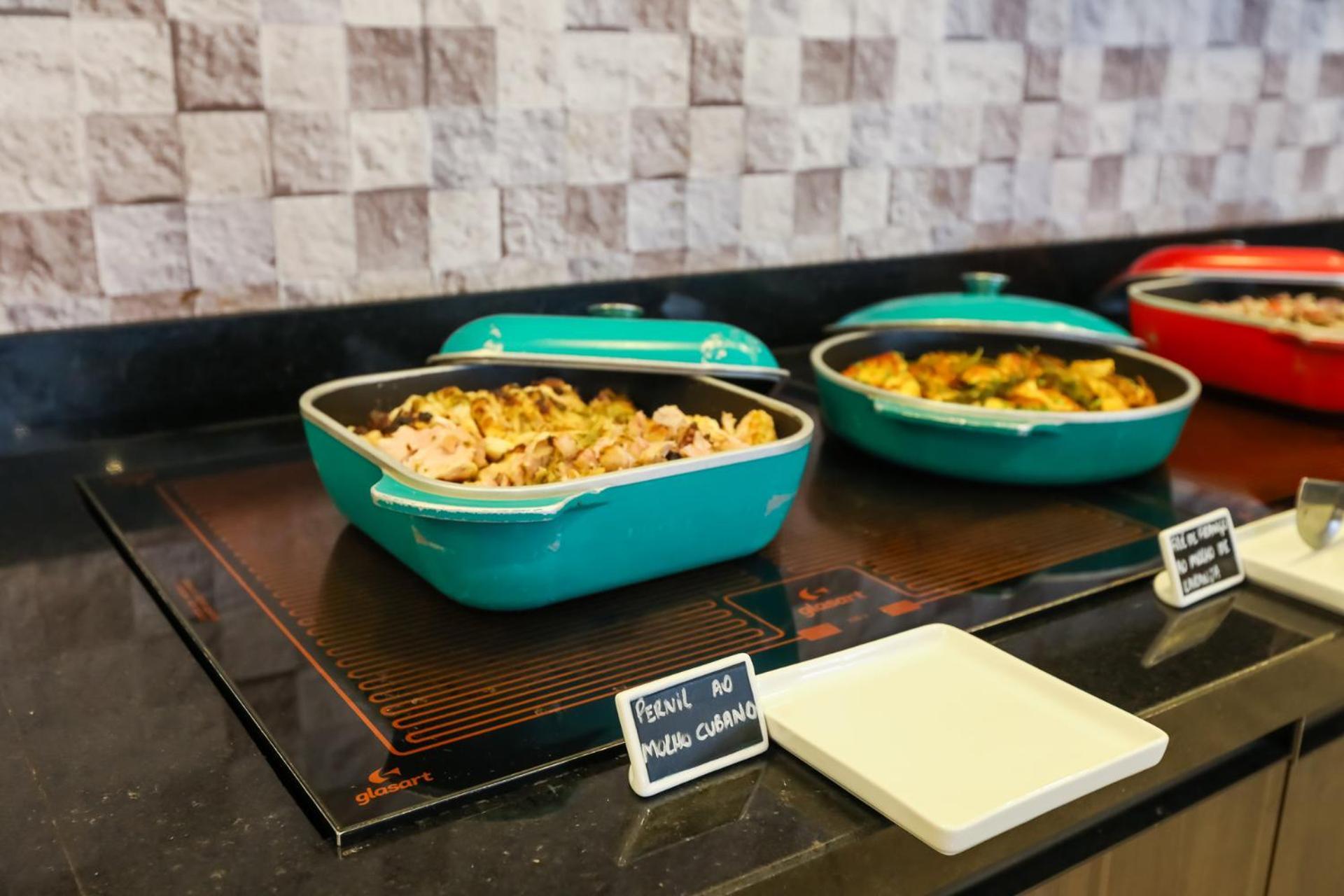 Hotel Tryp By Wyndham Ribeirão Preto Exterior foto A hot plate
