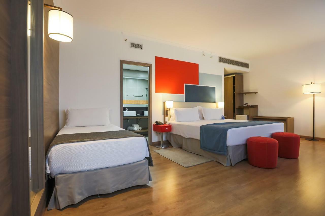 Hotel Tryp By Wyndham Ribeirão Preto Exterior foto A room at the hotel
