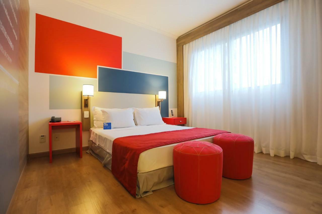 Hotel Tryp By Wyndham Ribeirão Preto Exterior foto A room at the hotel
